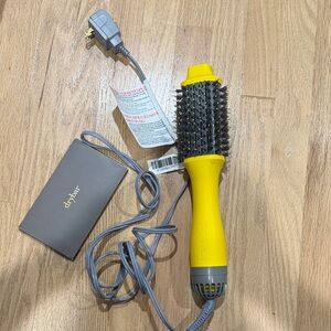 Drybar Bright Yellow Styling Brush